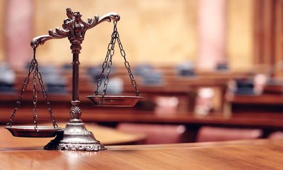 Constructive dismissal in the UK explained by Maison Lex employment solicitors.